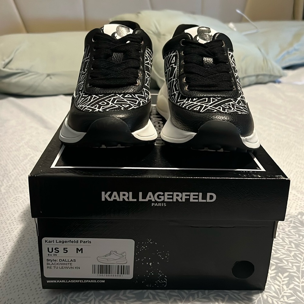 Karl Lagerfeld Paris